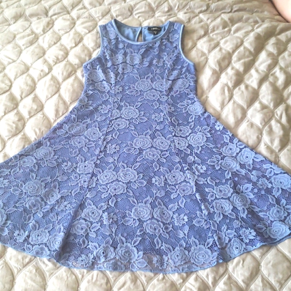 NWOT Very soft floral lace dress